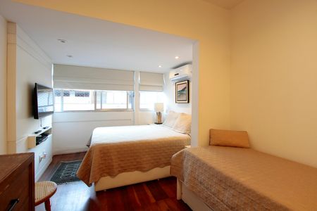 Apartamento à venda com 298m², 3 quartos e 2 vagasQuarto 2 suite