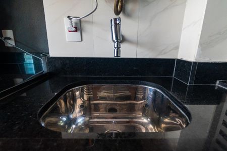 Apartamento à venda com 61m², 2 quartos e 1 vagaÁrea de Serviço Detalhe