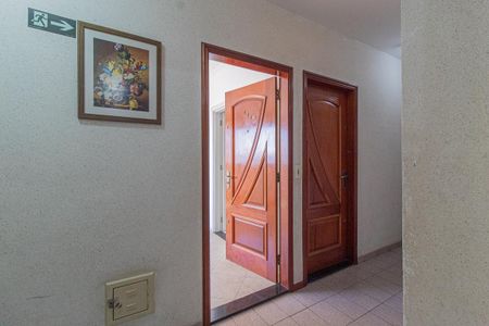 Apartamento à venda com 70m², 2 quartos e 1 vagaHall social