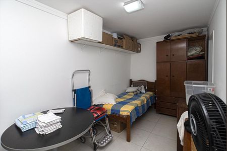 Casa à venda com 210m², 6 quartos e 2 vagas Casa à venda com 210m², 6 quartos e 2 vagasSuíte 4