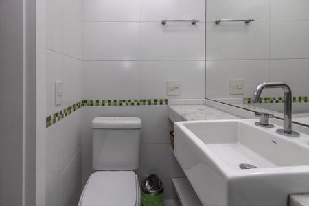 Casa à venda com 210m², 6 quartos e 2 vagas Casa à venda com 210m², 6 quartos e 2 vagasBanheiro da Suíte 2