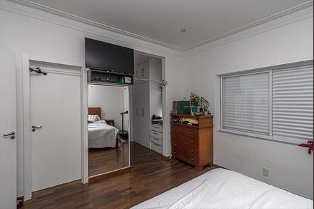 Casa à venda com 210m², 6 quartos e 2 vagas Casa à venda com 210m², 6 quartos e 2 vagasSuíte 3