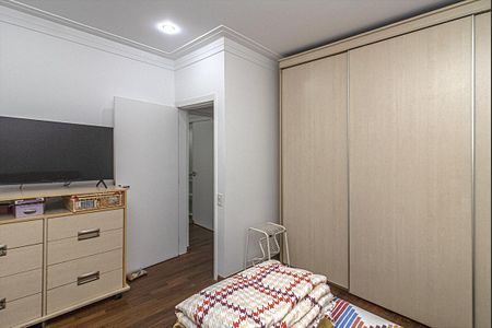 Casa à venda com 210m², 6 quartos e 2 vagas Casa à venda com 210m², 6 quartos e 2 vagasSuíte 1
