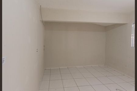 Casa à venda com 118m², 2 quartos e 2 vagas Casa à venda com 118m², 2 quartos e 2 vagasSala