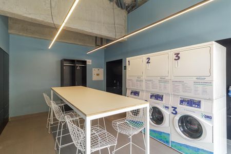 Apartamento à venda com 27m², 1 quarto e sem vaga Apartamento à venda com 27m², 1 quarto e sem vagaÁrea comum - Lavanderia