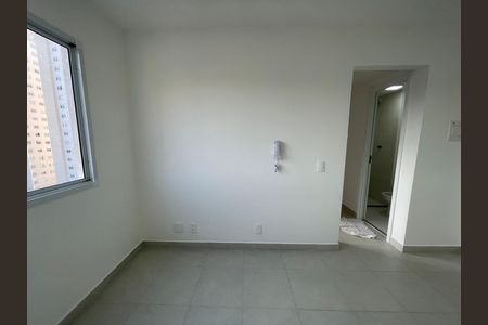 Apartamento para alugar com 33m², 2 quartos e sem vaga Apartamento para alugar com 33m², 2 quartos e sem vagaSala