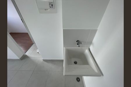 Apartamento para alugar com 33m², 2 quartos e sem vaga Apartamento para alugar com 33m², 2 quartos e sem vagaÁrea de Serviço
