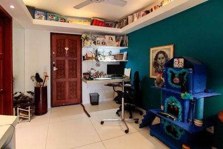 Apartamento à venda com 75m², 2 quartos e 1 vagaSala