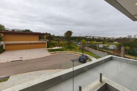 Casa de condomínio à venda com 313m², 4 quartos e 4 vagasVaranda Suíte 2