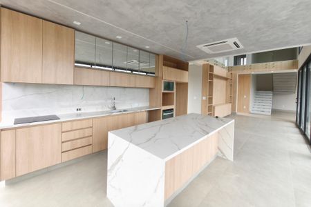 Casa de condomínio à venda com 313m², 4 quartos e 4 vagasCozinha