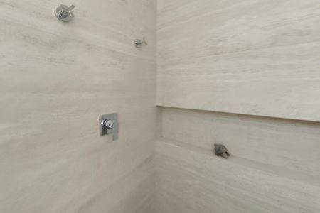 Casa de condomínio à venda com 313m², 4 quartos e 4 vagasLavabo da Sala de TV