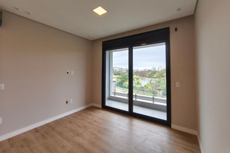 Casa de condomínio à venda com 313m², 4 quartos e 4 vagasSuíte