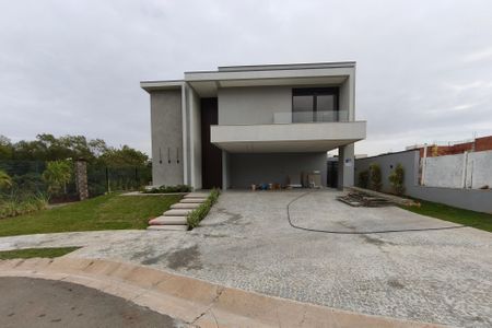 Casa de condomínio à venda com 313m², 4 quartos e 4 vagasFachada