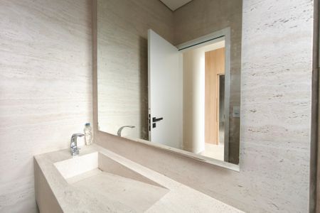 Casa de condomínio à venda com 313m², 4 quartos e 4 vagasLavabo da Sala de TV