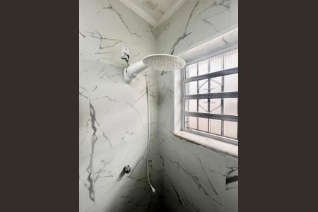 Casa à venda com 190m², 3 quartos e 1 vagaBanheiro