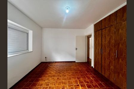 Casa à venda com 190m², 3 quartos e 1 vagaQuarto 2