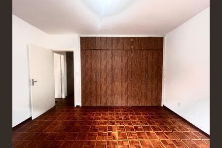 Casa à venda com 190m², 3 quartos e 1 vagaSuíte