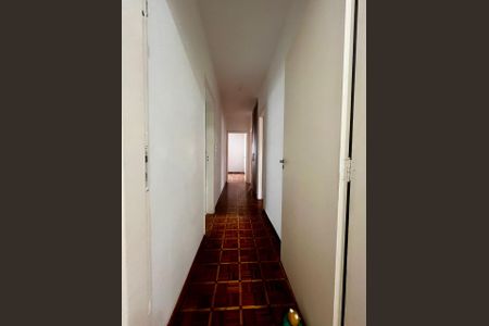 Casa à venda com 190m², 3 quartos e 1 vagaCorredor