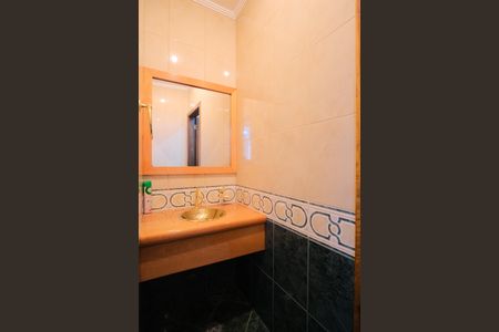 Casa à venda com 300m², 4 quartos e 4 vagasBanheiro Social