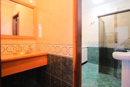 Casa à venda com 300m², 4 quartos e 4 vagasBanheiro Social