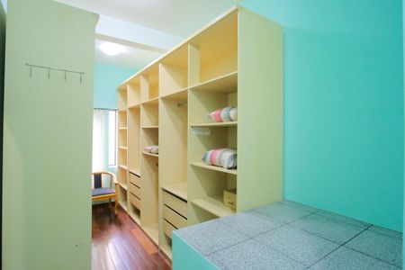 Casa à venda com 300m², 4 quartos e 4 vagasCloset da Suíte 3