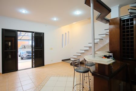 Casa à venda com 300m², 4 quartos e 4 vagasSala
