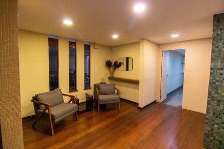 Apartamento à venda com 70m², 2 quartos e 1 vagaPortaria 