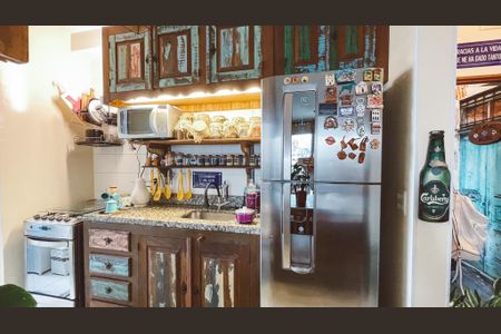 Apartamento à venda com 62m², 3 quartos e 2 vagasCozinha