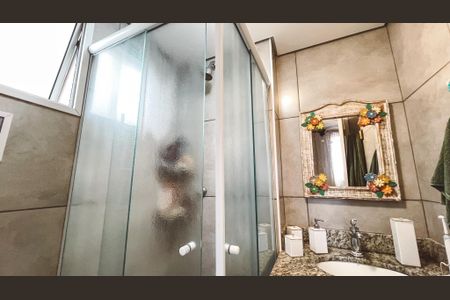 Apartamento à venda com 62m², 3 quartos e 2 vagasBanheiro da Suíte