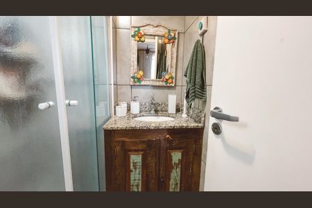 Apartamento à venda com 62m², 3 quartos e 2 vagasBanheiro da Suíte