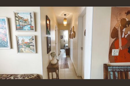 Apartamento à venda com 62m², 3 quartos e 2 vagasCorredor