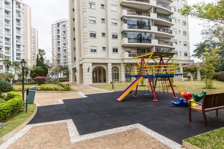 Apartamento para alugar com 140m², 3 quartos e sem vagaÁrea comum - Playground