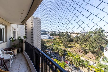 Apartamento para alugar com 140m², 3 quartos e sem vagaVaranda