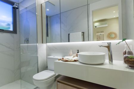 Apartamento à venda com 138m², 4 quartos e 3 vagasBanheiro da Suíte 1