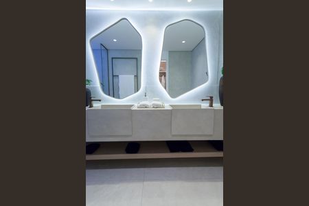 Apartamento à venda com 138m², 4 quartos e 3 vagasBanheiro da Suíte 3