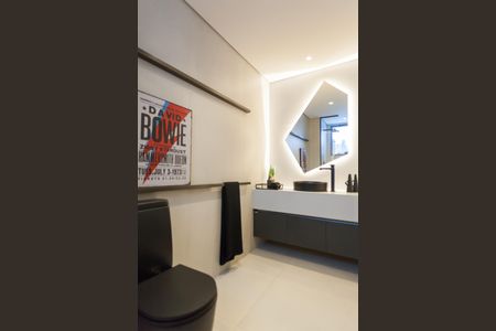 Apartamento à venda com 138m², 4 quartos e 3 vagasBanheiro da Suíte 2