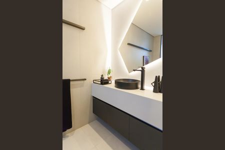 Apartamento à venda com 138m², 4 quartos e 3 vagasBanheiro da Suíte 2