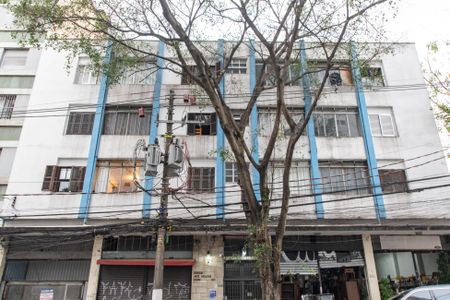 Apartamento à venda com 55m², 1 quarto e sem vaga Apartamento à venda com 55m², 1 quarto e sem vagaFachada