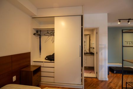 Studio para alugar com 47m², 1 quarto e 1 vaga Studio para alugar com 47m², 1 quarto e 1 vagaQuarto