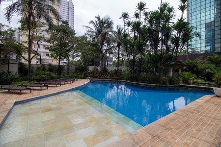 Studio para alugar com 47m², 1 quarto e 1 vaga Studio para alugar com 47m², 1 quarto e 1 vagaÁrea comum - Piscina