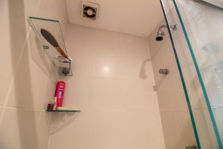 Studio para alugar com 47m², 1 quarto e 1 vaga Studio para alugar com 47m², 1 quarto e 1 vagaBanheiro