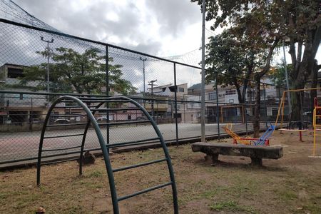 Casa de condomínio à venda com 268m², 3 quartos e 2 vagas Casa de condomínio à venda com 268m², 3 quartos e 2 vagasÁrea comum