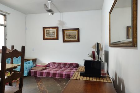 Casa de condomínio à venda com 268m², 3 quartos e 2 vagas Casa de condomínio à venda com 268m², 3 quartos e 2 vagasSala