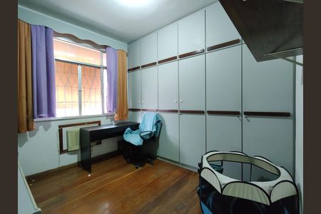 Casa de condomínio à venda com 268m², 3 quartos e 2 vagas Casa de condomínio à venda com 268m², 3 quartos e 2 vagasQuarto 1