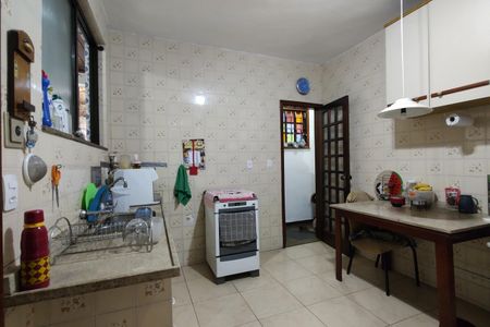 Casa de condomínio à venda com 268m², 3 quartos e 2 vagas Casa de condomínio à venda com 268m², 3 quartos e 2 vagasCozinha