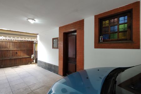 Casa de condomínio à venda com 268m², 3 quartos e 2 vagas Casa de condomínio à venda com 268m², 3 quartos e 2 vagasGaragem