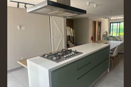 Casa de condomínio à venda com 225m², 4 quartos e 4 vagas Casa de condomínio à venda com 225m², 4 quartos e 4 vagasDetalhe cozinha