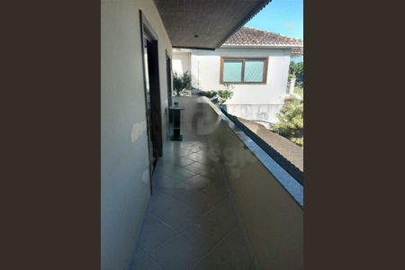 Casa à venda com 370m², 4 quartos e 2 vagas