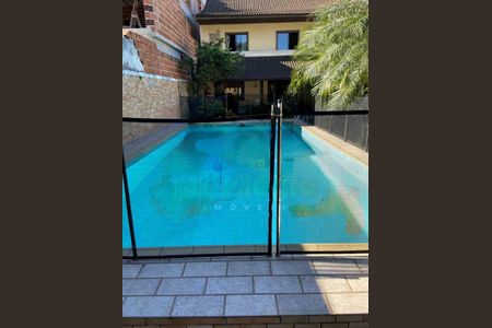 Casa à venda com 370m², 4 quartos e 2 vagas