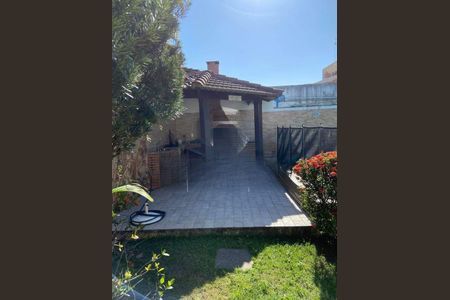 Casa à venda com 370m², 4 quartos e 2 vagas